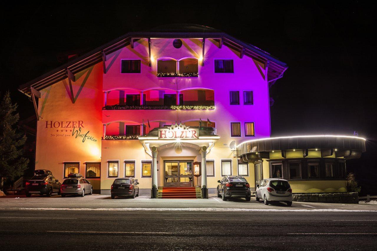 Berghotel Kitzbuhler Alpen คิทซ์บือห์ ภายนอก รูปภาพ
