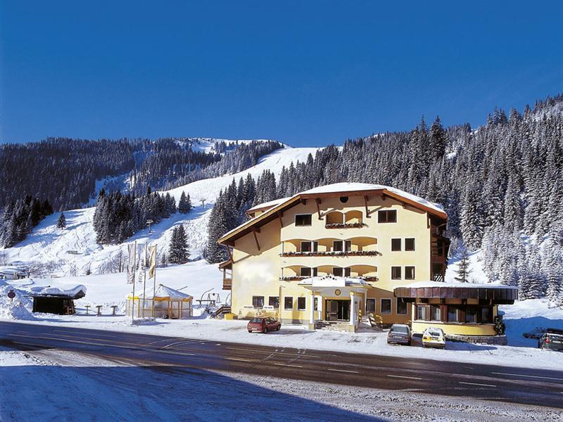 Berghotel Kitzbuhler Alpen คิทซ์บือห์ ภายนอก รูปภาพ